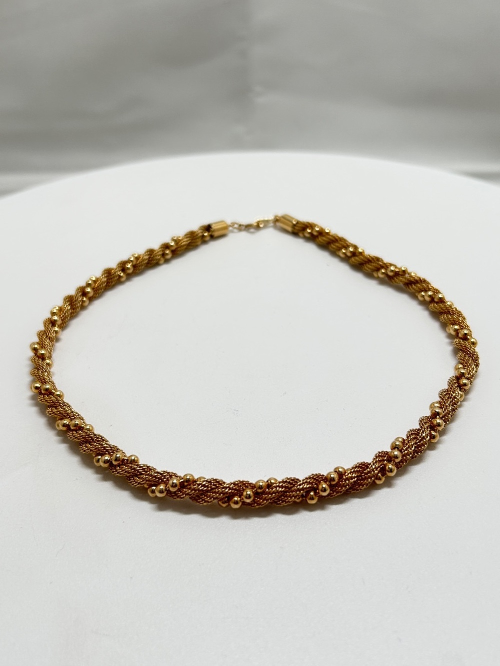Avon, Vintage, Twisted Chain And Beaded Choker